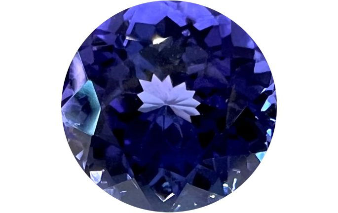 Tanzanite vs Aquamarine_2 Tanzanite vs Aquamarine: Majestic Supreme Blue Comparison Tanzanite vs Aquamarine_2