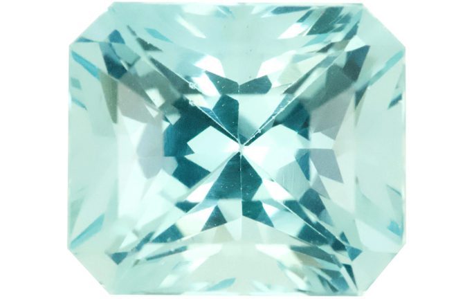 Tanzanite vs Aquamarine_3 Tanzanite vs Aquamarine: Majestic Supreme Blue Comparison Tanzanite vs Aquamarine_3