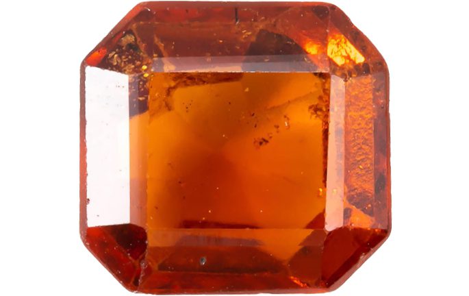 Topaz vs Hessonite Garnet_3 Topaz vs Hessonite Garnet: Luminous Elite Colour Guide Topaz vs Hessonite Garnet_3