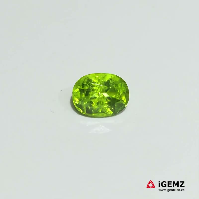 iGemz20873.1 2.35 ct Green Peridot - iGemz20873