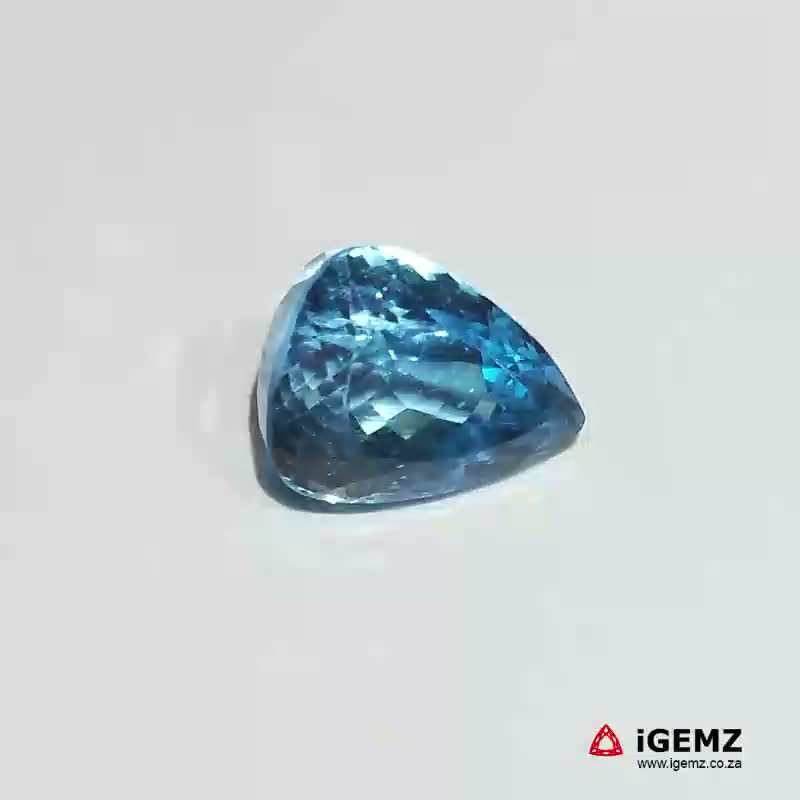 iGemz20910.1 15.64 ct Blue Topaz - iGemz20910
