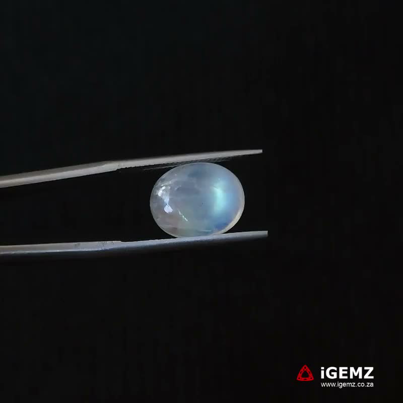 iGemz21232.1 4.65 ct Rainbow Moonstone - iGemz21232