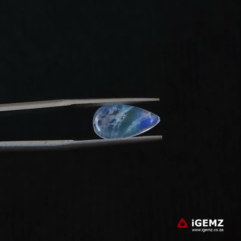 iGemz21242.1 2.14 ct Rainbow Moonstone - iGemz21242