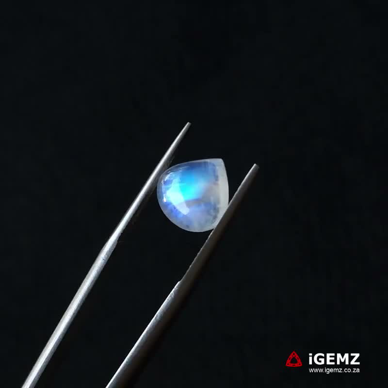 iGemz21278.1 2.9 ct Blue Moonstone - iGemz21278
