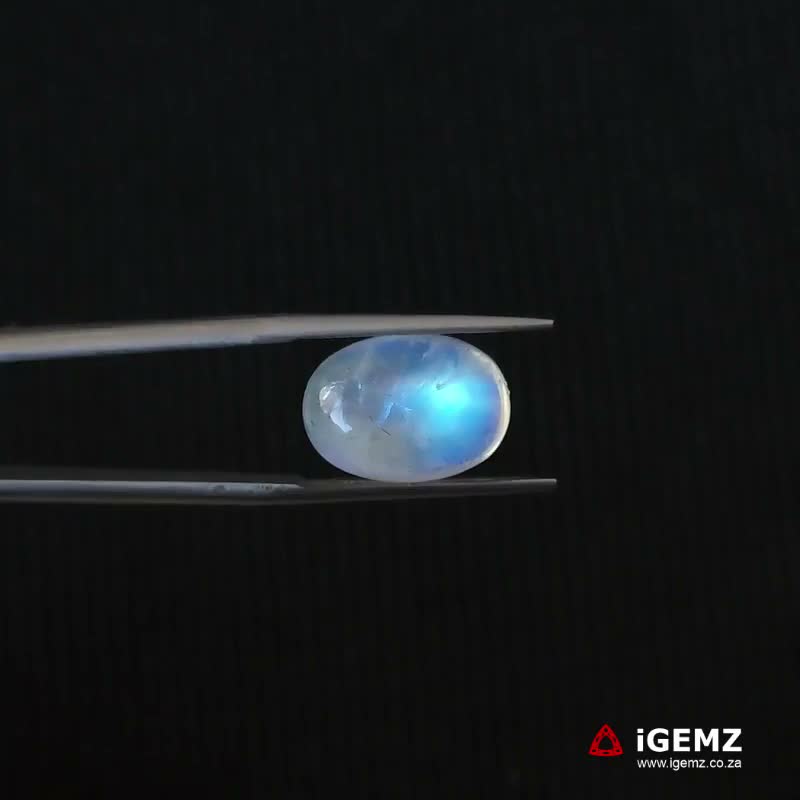 iGemz21331.1 8.36 ct Blue Moonstone - iGemz21331