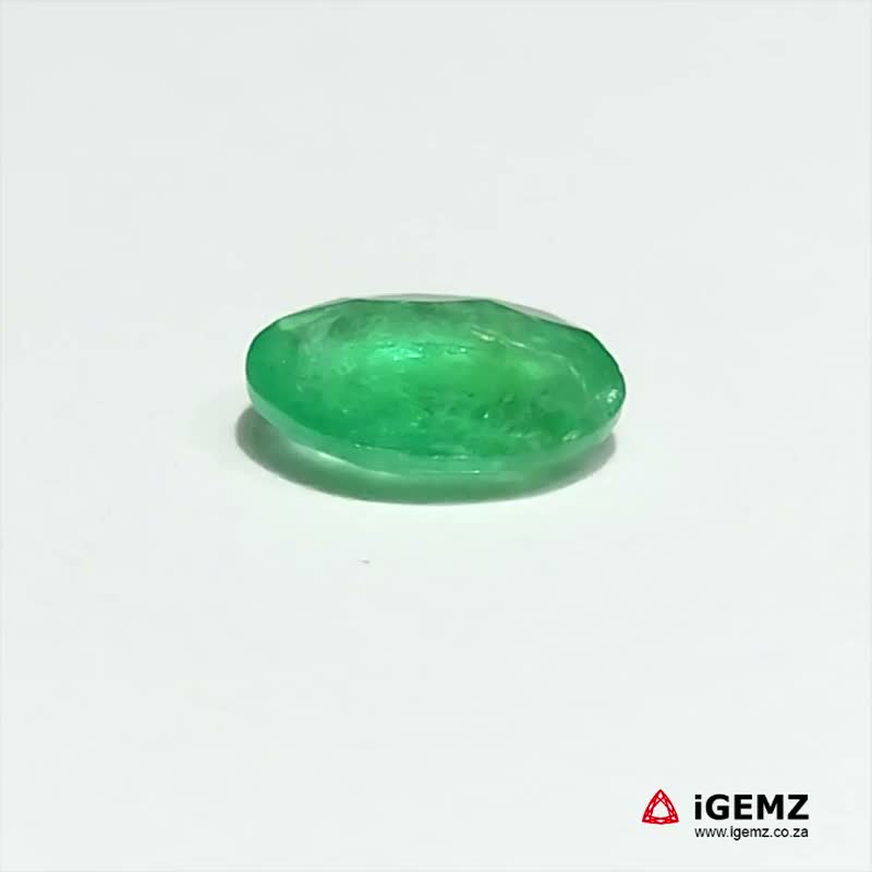 iGemz21398.1 1.58 ct Green Emerald - iGemz21398