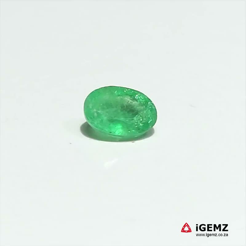 iGemz21415.1 0.74 ct Green Emerald - iGemz21415