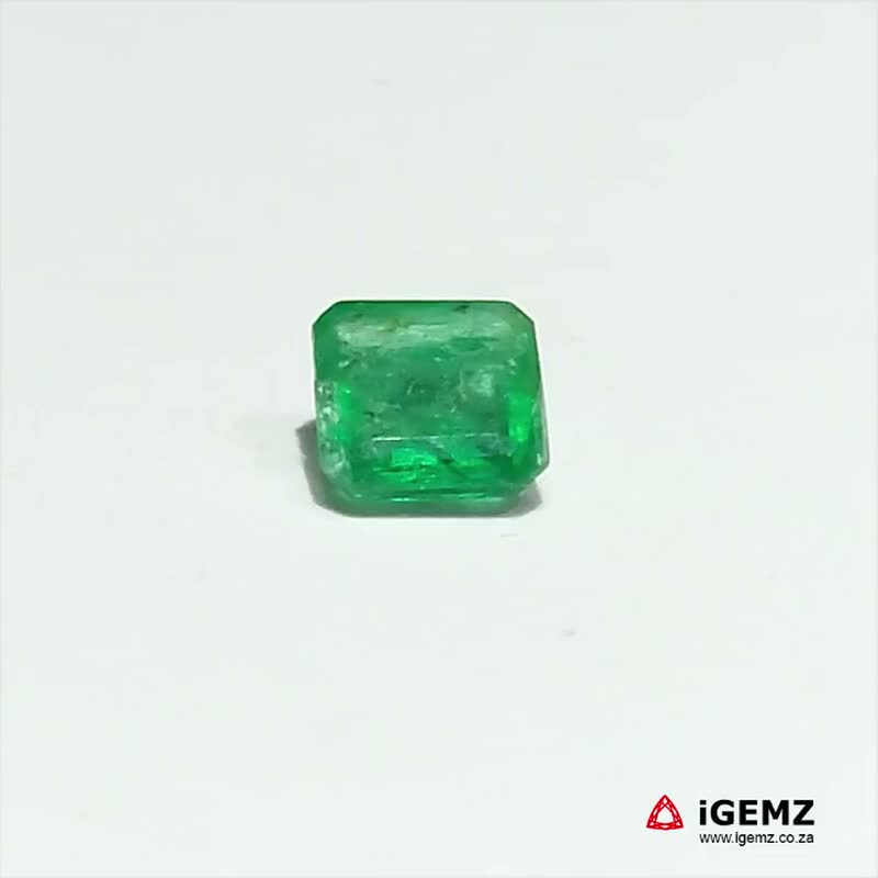 iGemz21426.1 0.91 ct Green Emerald - iGemz21426