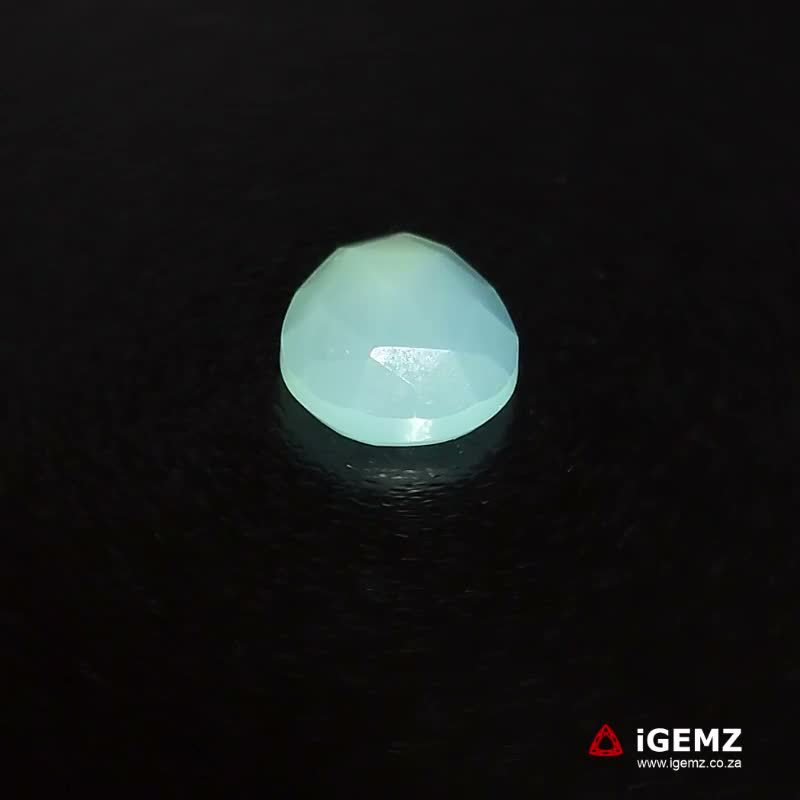 iGemz21684.1 6.57 ct Green Chalcedony - iGemz21684