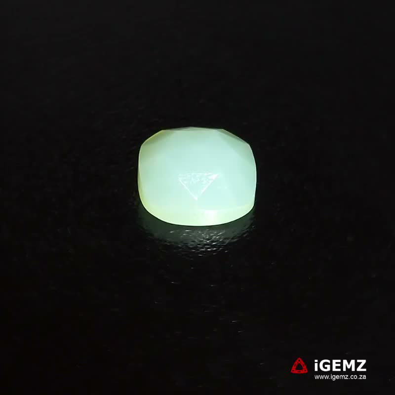 iGemz21687.1 6.3 ct Green Chalcedony - iGemz21687