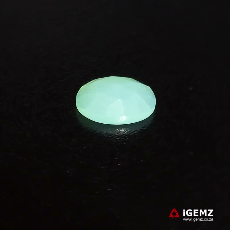 iGemz21691.1 5.21 ct Green Chalcedony - iGemz21691