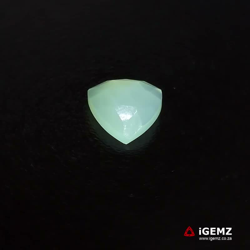 iGemz21698.1 5.44 ct Green Chalcedony - iGemz21698