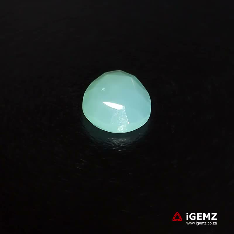 iGemz21699.1 6.3 ct Green Chalcedony - iGemz21699