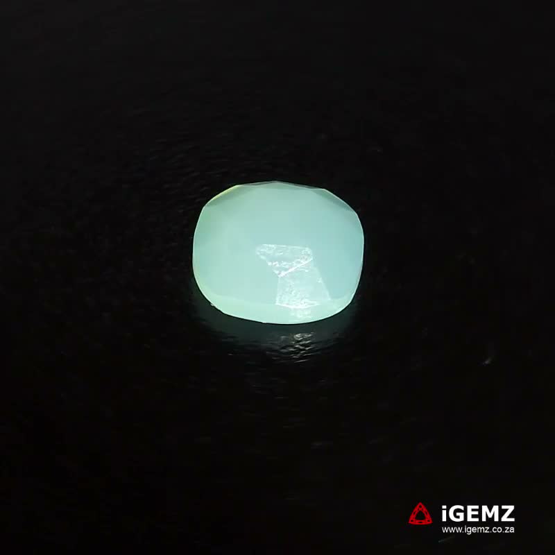 iGemz21701.1 6.2 ct Green Chalcedony - iGemz21701