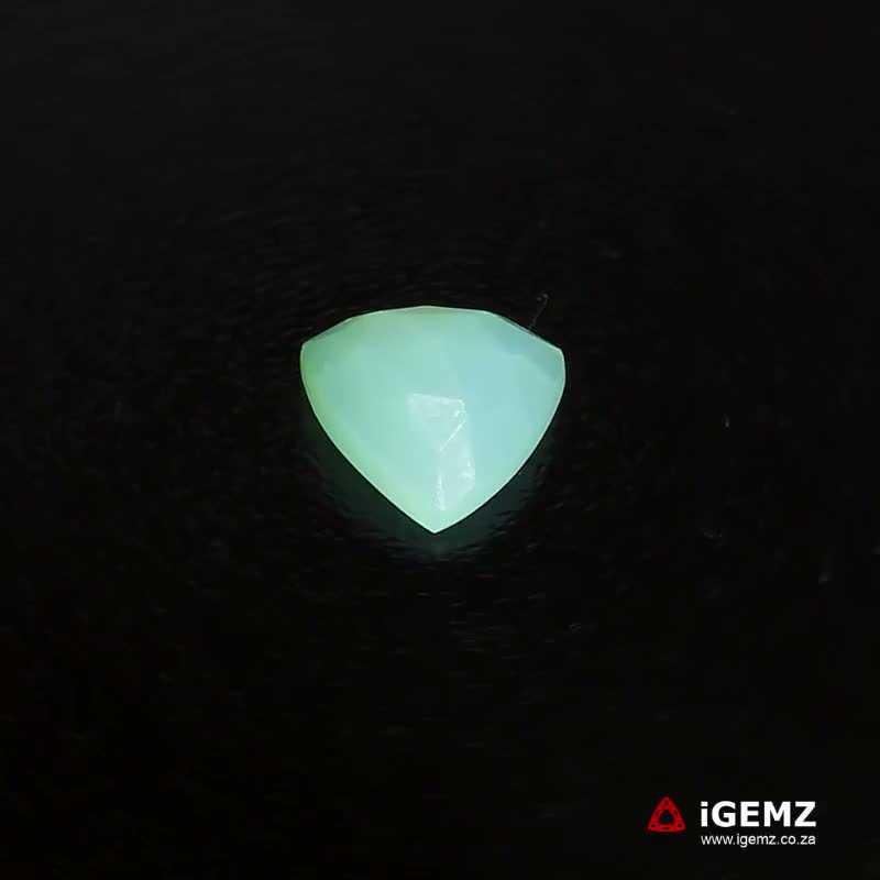 iGemz21704.1 4.81 ct Green Chalcedony - iGemz21704