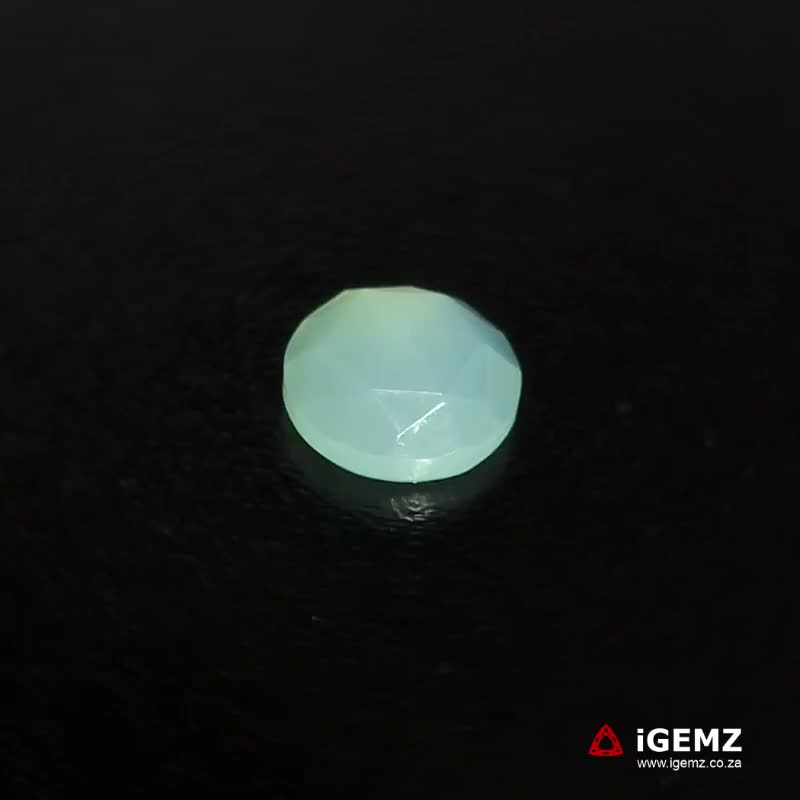 iGemz21706.1 5.38 ct Green Chalcedony - iGemz21706