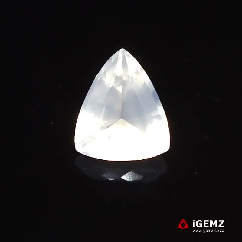 iGemz22959.1 10.81 ct White Moonstone - iGemz22959