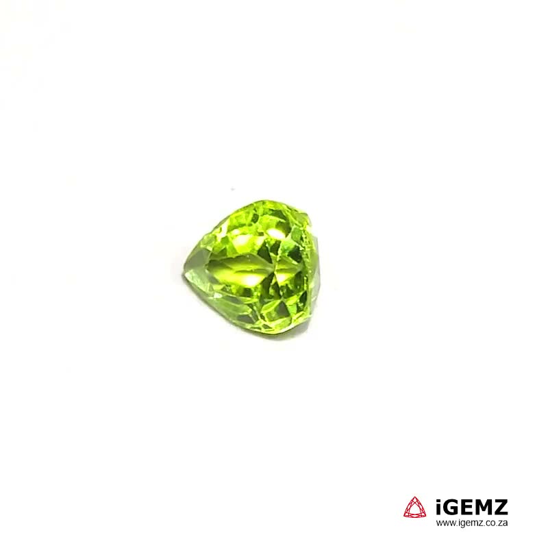 iGemz23000.1 1.56 ct Green Peridot - iGemz23000