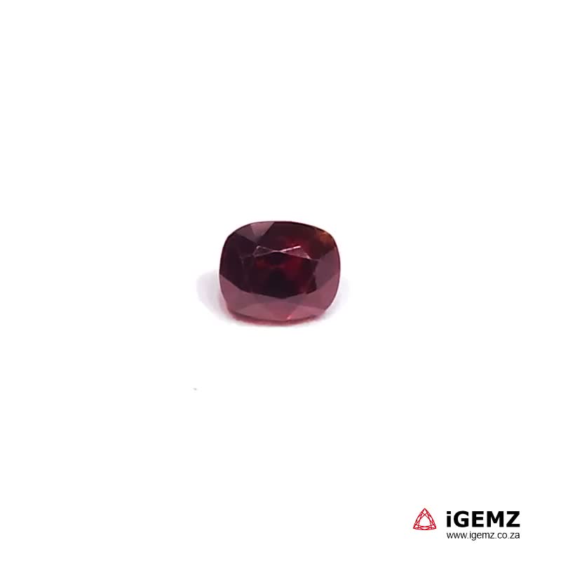 iGemz23201.1 0.9 ct Red Spinel - iGemz23201
