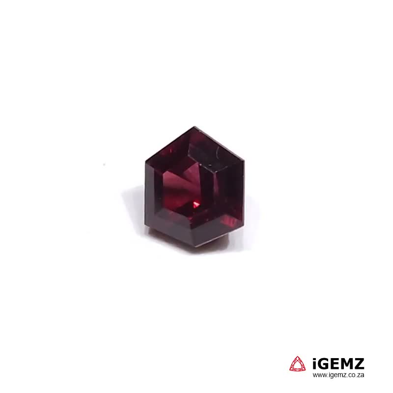 iGemz24113.1 2.12 ct Red Garnet Rhodolite - iGemz24113