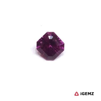 0.89 ct Pink Garnet - iGemz24869