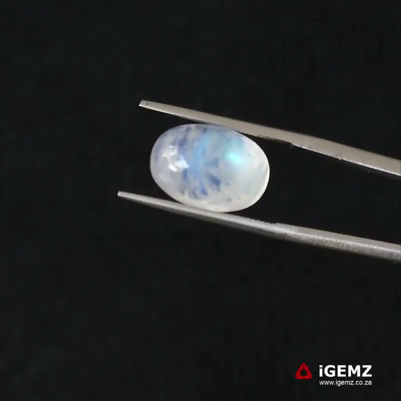 iGemz21206.1 7.44 ct Rainbow Moonstone - iGemz21206