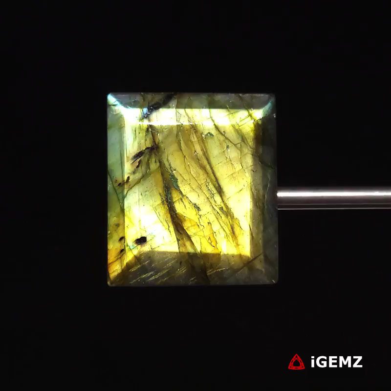 iGemz27382.1 26.25 ct Green Labradorite - iGemz27382 gemstone for sale at igemz.co.za
