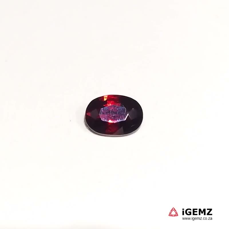 iGemz20148.1 1.86 ct Red Zircon - iGemz20148