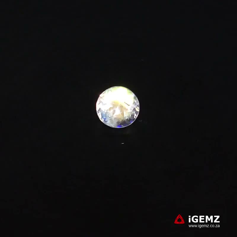 iGemz20244.1 1.47 ct Rainbow Moonstone - iGemz20244