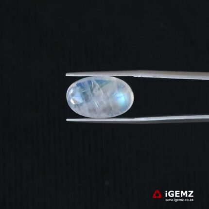 8 ct Rainbow Moonstone - iGemz21319