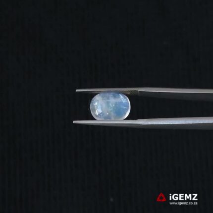 3.48 ct Rainbow Moonstone - iGemz21325