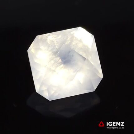20.66 ct White Moonstone - iGemz23144
